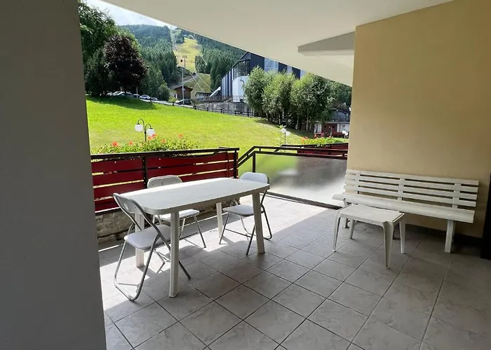 Accogliente Con Cucina E Divano Letto - Aprica
